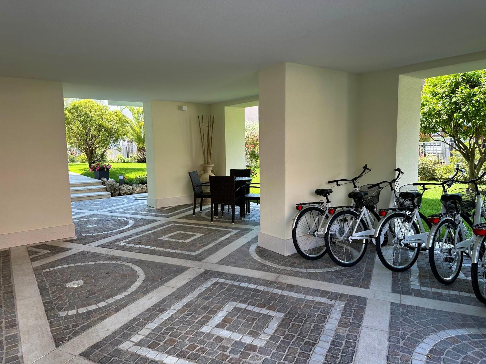 Residence Villa Dalila - Appartamento Dalila リーヴァ・デル・ガルダ エクステリア 写真